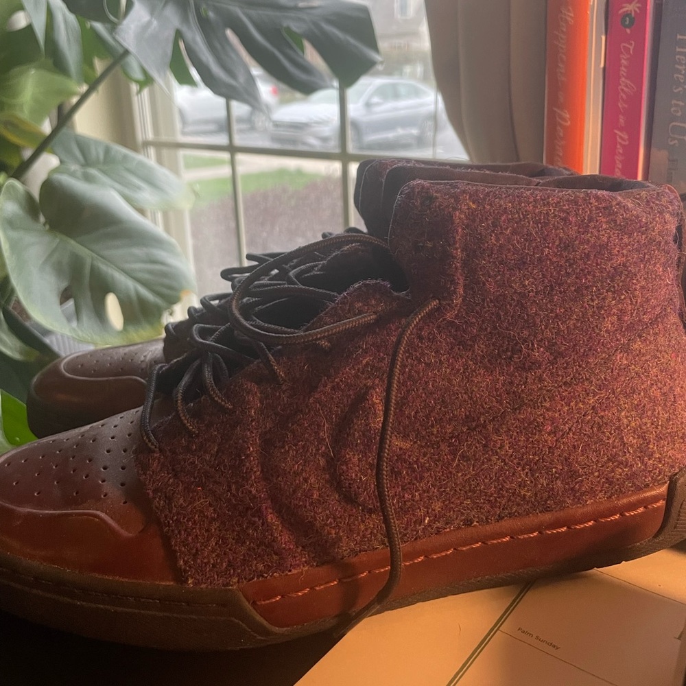 RARE - Harris Tweed x Nike Air Royalty Mid Leather Purple Sneakers